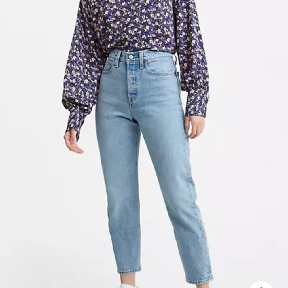 Levi wedgie jeans